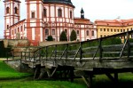 Zámek Jaroměřice nad Rokytnou- pohled ze zahrady