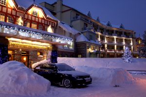 print_hotel-entrance-winter