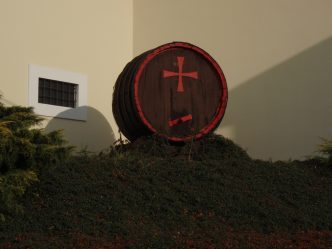 Za rekordy do Čejkovic - obří sud na víno